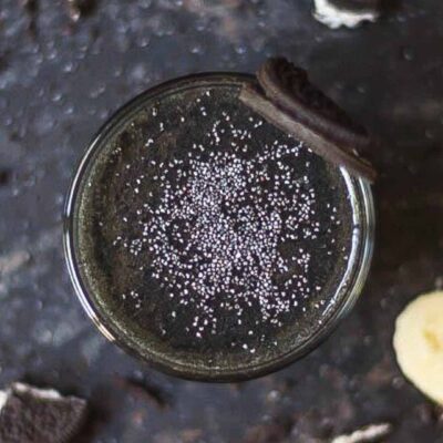 Healthy and delicious Banana Charcoal Smoothie with Oreo Recipe